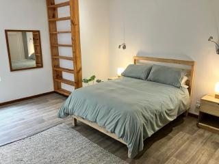 The Lookout - Spacious 2 bed overlooking Kalk Bay - 2