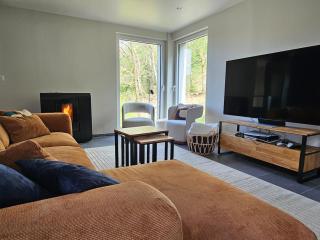 Modern Spacious Forest Home - 2