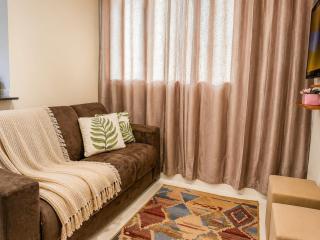 Apê elegante com ar-cond, vaga e ótima localização - 3