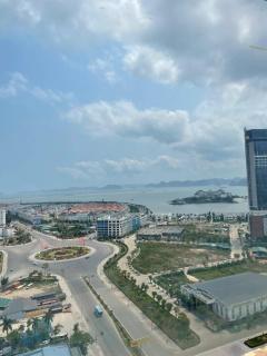 Newlife Apartment Ha Long Near Beach - 1