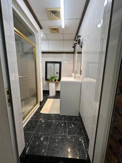 Newly Renovated 1-bed 1-bath with Parking - 3