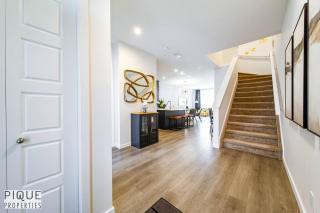NEW-Luxury 6BR Retreat-Hot Tub-KingBed-EV Charger - 7