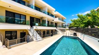 Ambra Luxury Suite 17 by MK Properties - 0