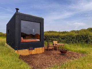 Secluded cabin with sunset views, Kent AONB - 2