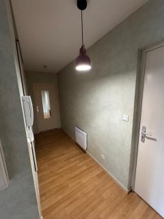 Modern Studio with Large Terrace in Quartier des Tilleroyes, Besançon - 6