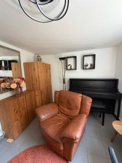 Cosy Studio naast station vlak bij Brussel - 2