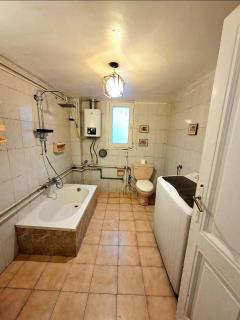AL- Mazareta I Economic Bedroom with Shared bathroom I For Men only I غرفة خاصة بحمام مشترك للرجال فقط I 仅限男士 女士不允许 - 4