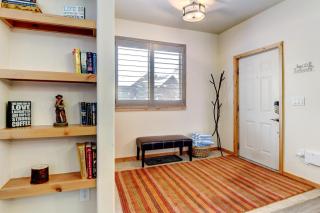 Downtown WP Condo 412 I Pool I Club House I Hot Tub I Great Views I Activity Program - 4