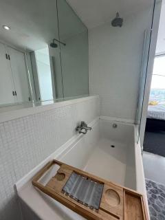 Great view city centre 2 bed apartment - 1
