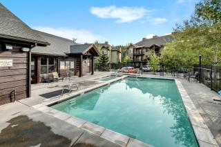 Downtown WP Condo 414 I Pool I Club House I Hot Tub I Activity Program - 6