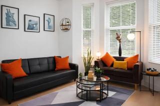 1 Bedroom Apartment, Free Private Parking, Near Airport, Contractor Friendly, Smart TV, Long Stay Accomodation - 0
