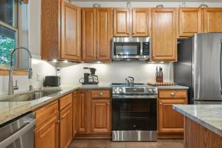 Downtown WP Condo 613 I Pool I Club House I Hot Tub I Great Views I Activity Program - 2