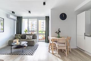 Arsenal Metro Apartment AC by Mia - 9