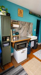 Cozy Summer Retreat - 7