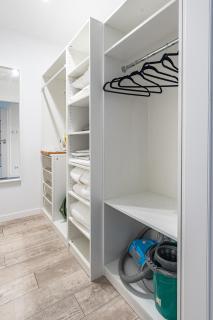 Arsenal Metro Apartment AC by Mia - 3