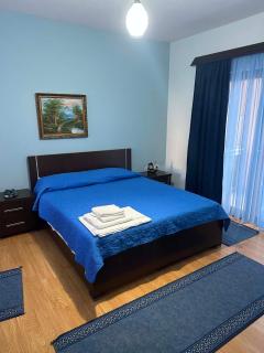 Lake Pearl Apartments - 6