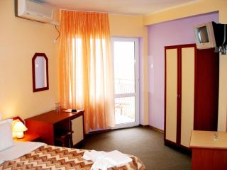 Aura Family Hotel - Ravda - 1