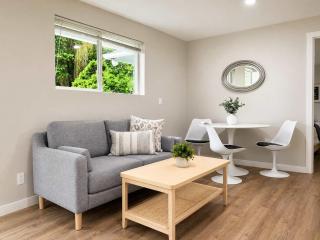 Bellevue Pet friendly 1BR ADU - 7