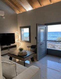Villa Harmonia II-Seafront Retreat - 4