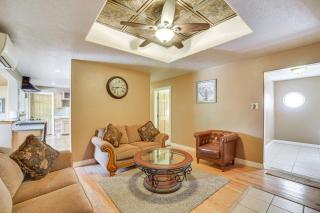 1/2 Mi to Buffalo Thunder Resort: Spacious Retreat - 6
