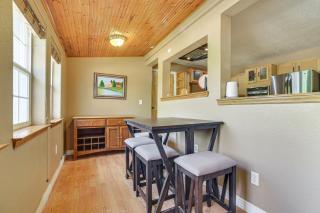1/2 Mi to Buffalo Thunder Resort: Spacious Retreat - 3