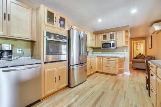 1/2 Mi to Buffalo Thunder Resort: Spacious Retreat - 1