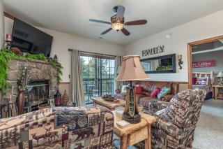 2BR Village At Indian Point 1303 near SDC - Free Tickets Daily up to $500 - Branson - 5