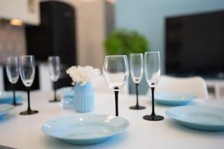 Elegant and sunny apartment with free parking - 2