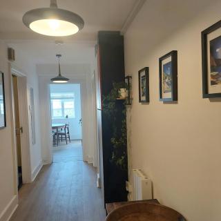 Central Bournemouth 1 Bed Apt Free parking Beach 8 mins - 8