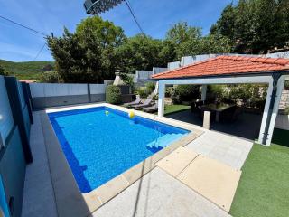 Kameni dvori - Family Villa with Pool & Jacuzzi for 8 - 8