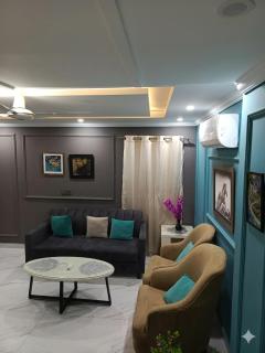 Bahria Luxe stays - 5
