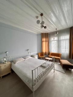 i1 Studios by Tram with Seaview, Jacuzzi Rooms - Istanbul - 7