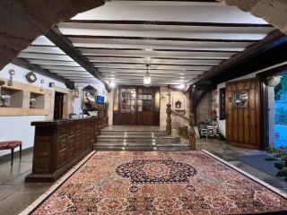 Hotel Santillana - 2