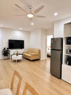 Newly Renovated 2BR Guest Suite with Private Entry - 9