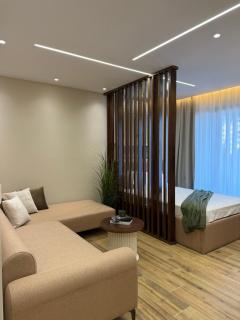 Beachside Family Apartment - Golem - 9