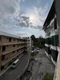 Cecil Apartments - 4