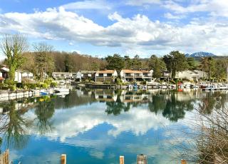 MAISON dans la MARINA de PORT RIPAILLE avec PLACE DE BATEAU Pieds dans l eau - 6