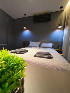 1 - Modern Studio Apt with Automation and Comfort - 8