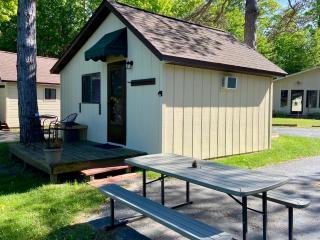 Betsie Riverside Resort - 9