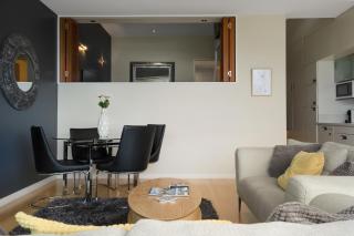 Pounamu Terrace - Central - Lakeview - Fireplace - 6