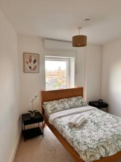 2 Bedroom Flat in Birmingham - 2