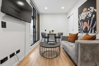 CBD Retreat Studio Nearby Skytower Pool Gym Sauna - 2