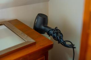 Woodwynd Palm Retreat - Sleeps 14, Hot Tub, BBQ, Games Room, Balcony, Private Garden, Cotswold Views - 6