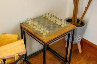 Woodwynd Palm Retreat - Sleeps 14, Hot Tub, BBQ, Games Room, Balcony, Private Garden, Cotswold Views - 4