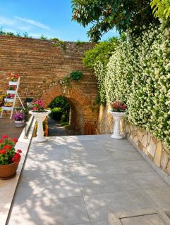 Bizant Boutique Hotel & Coffee Bar - 4