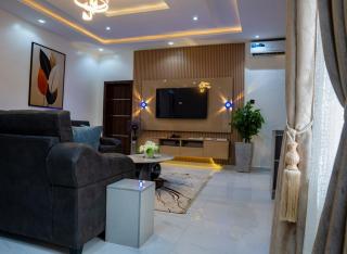 Stonehaven C- 2 Bedroom Luxury Shortlet Apartment Oluyole Ibadan - 3
