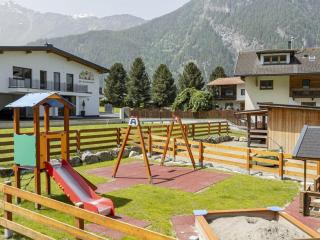 Holiday home in Umhausen with swimming pool - 5