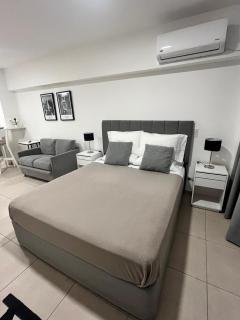 Spot Studios 703 - 7