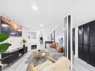 Addison Art Deco Sanctuary - 6