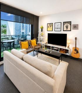 Stylish 2BR City Escape Balcony View - 0